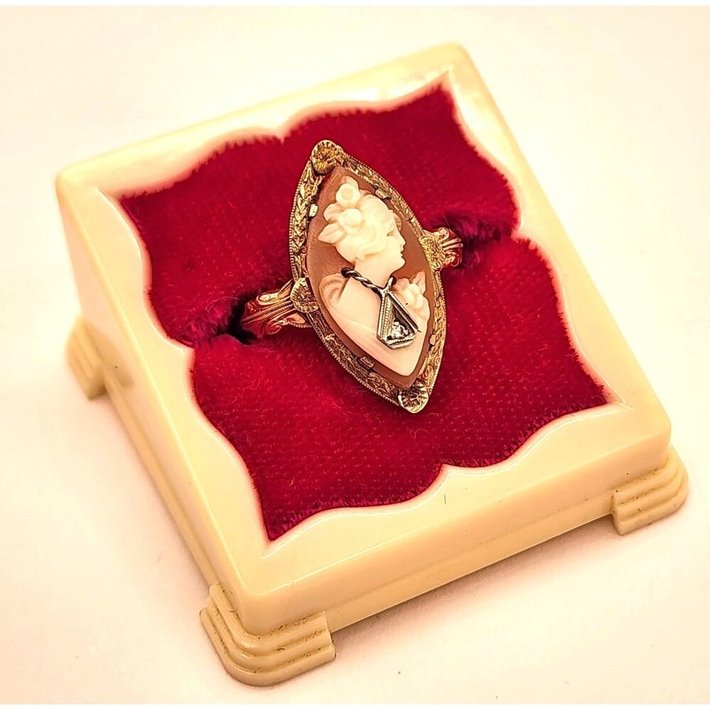 Vintage Cameo Ring With Diamond Accent In Ornate Gold Setting Original Box RARE